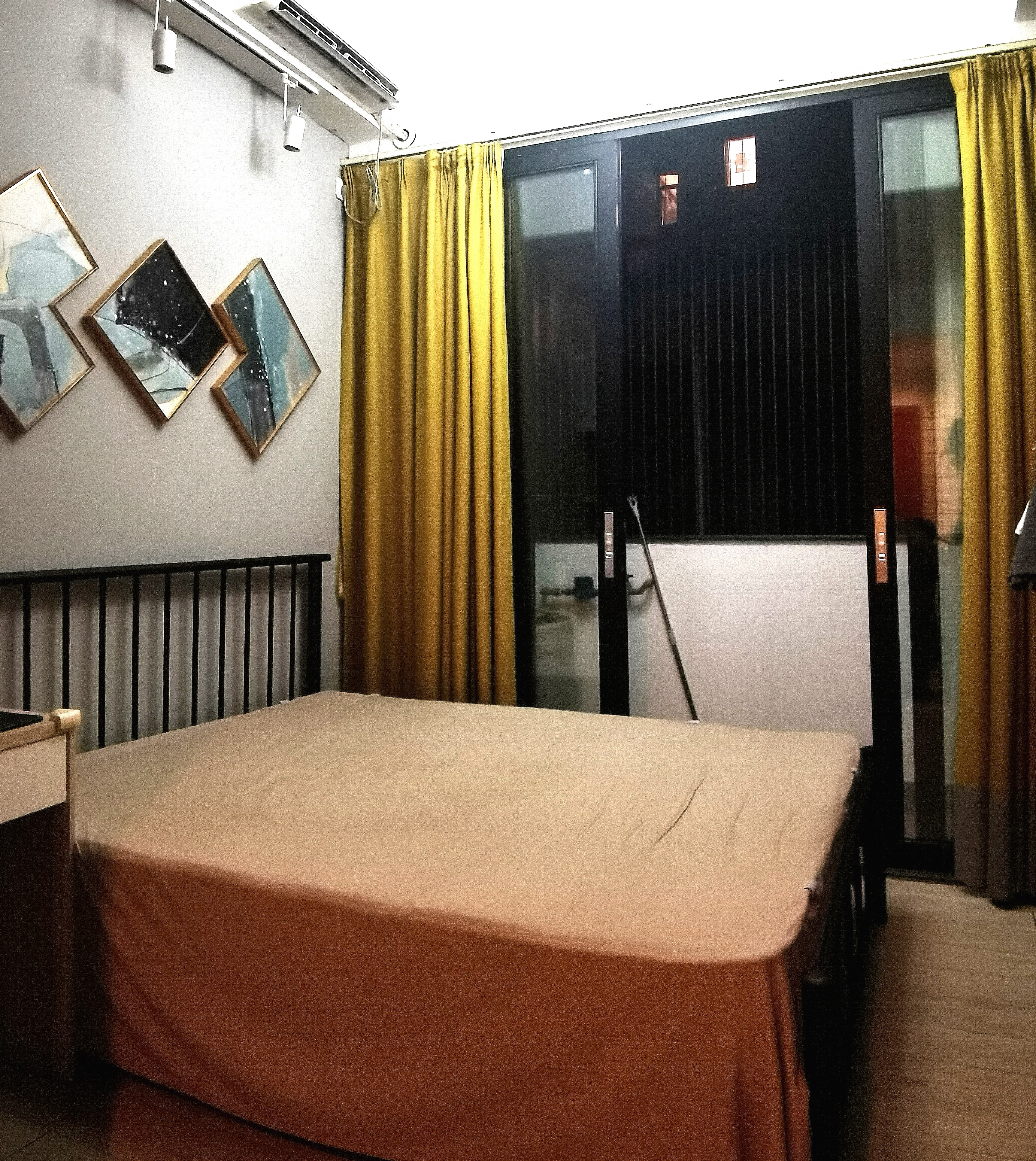 寓众不同社区 1居室 1750元/月