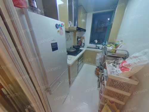 荣盛名邸 随时看房·