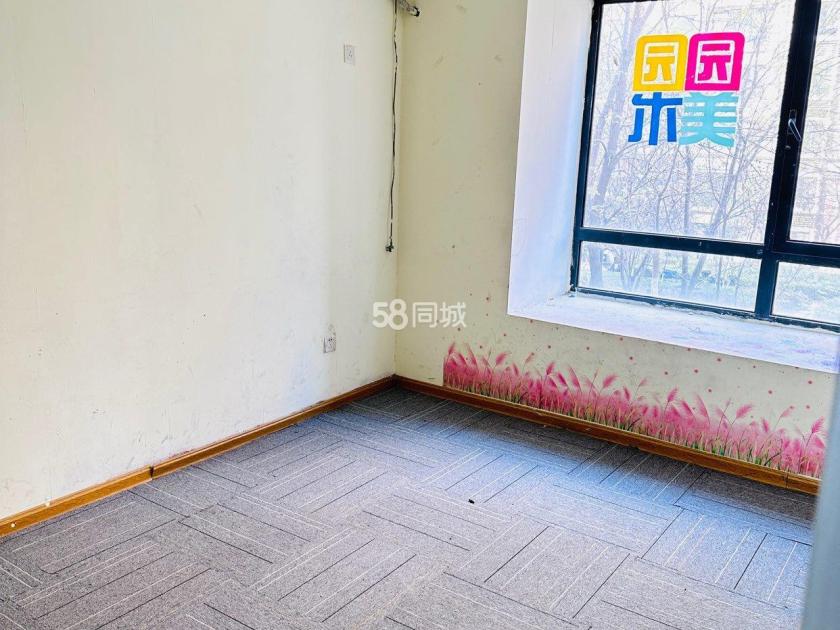 名士豪庭2区 随时看房·