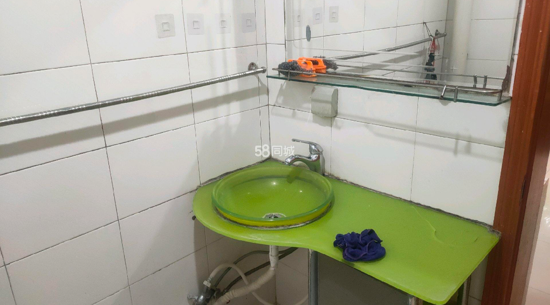 五路口古茗奶茶店楼上 随时看房·