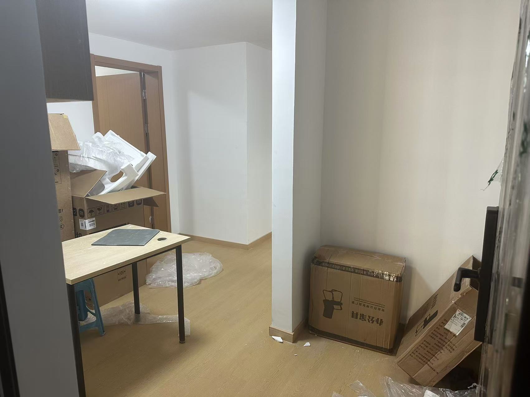 崧文苑 3居室 1100元/月