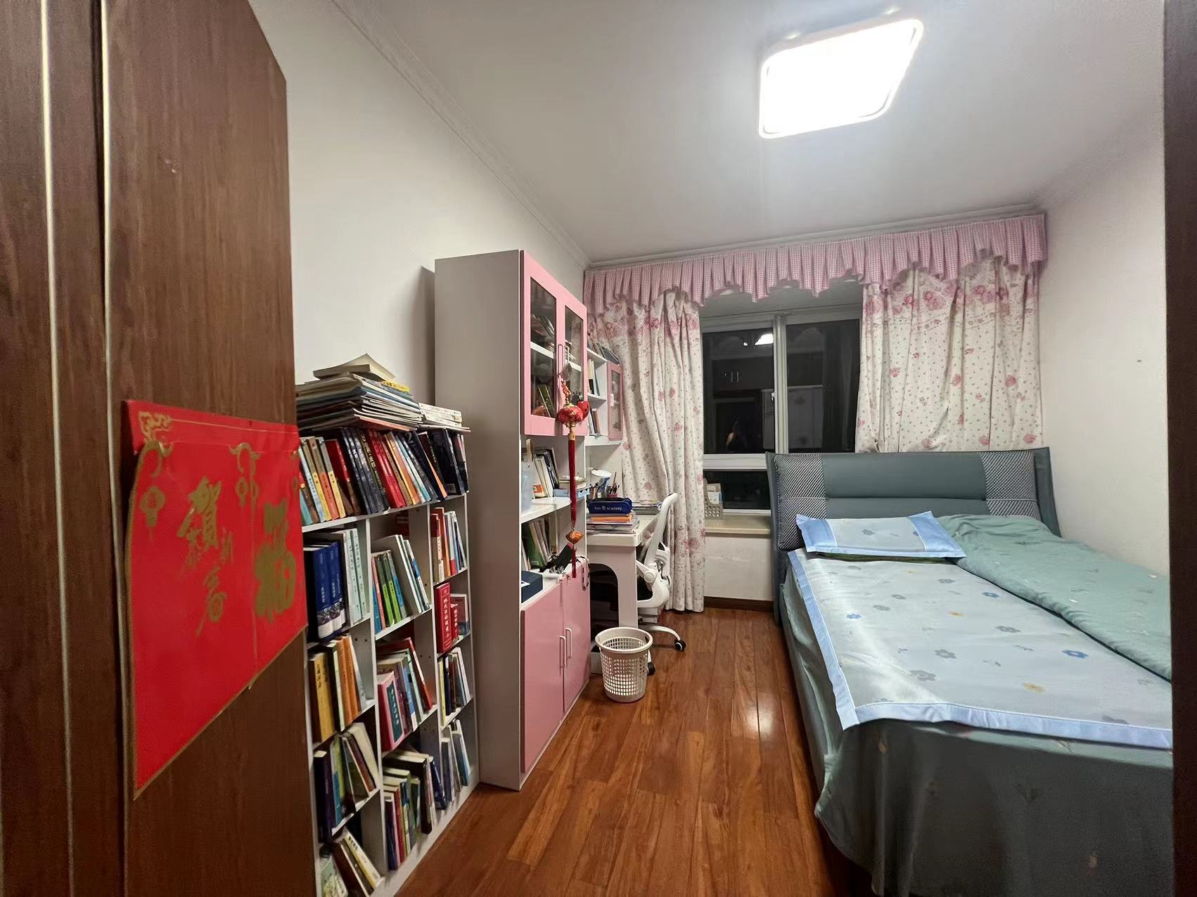 赞成湖畔居 随时看房·