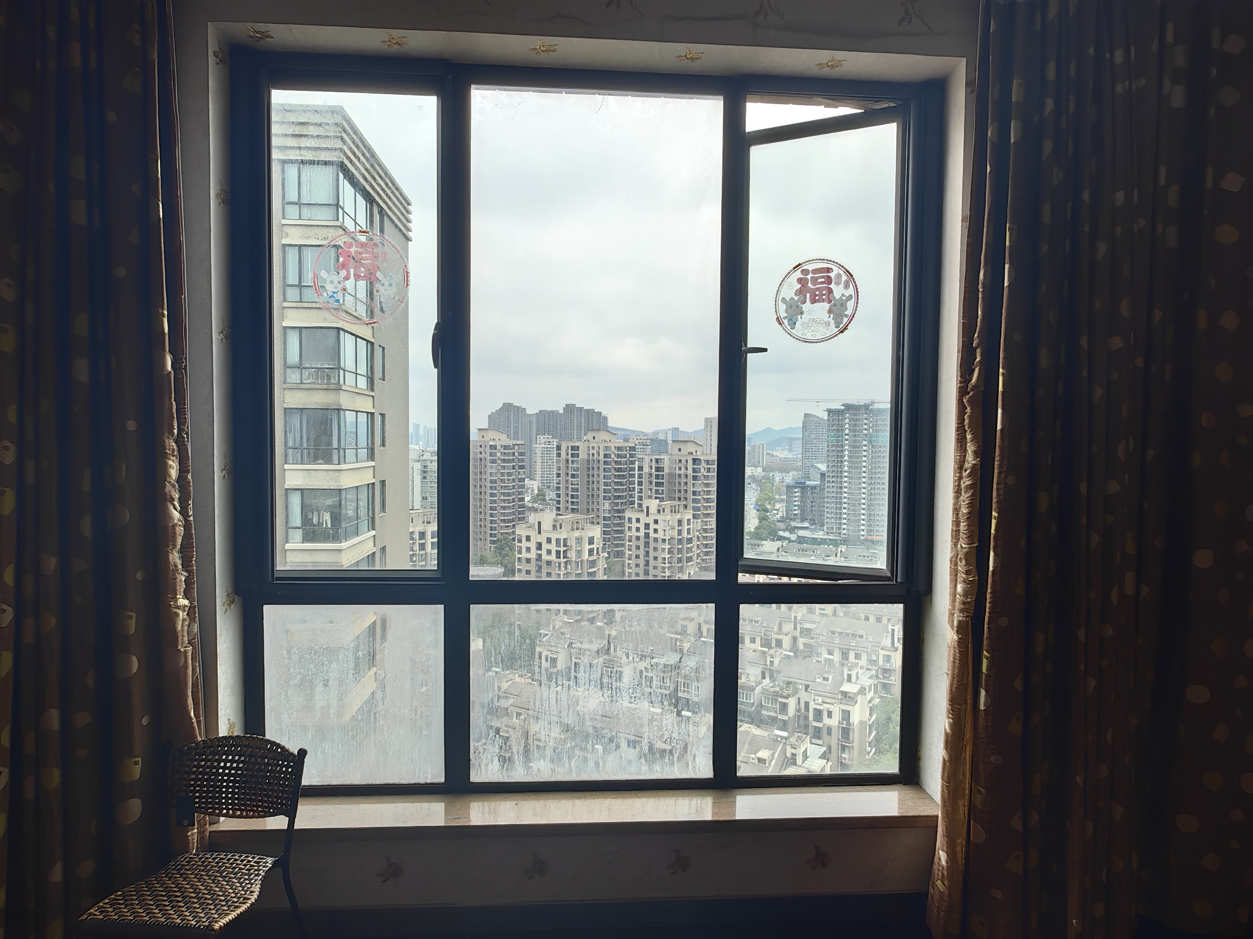 临江花园 随时看房·