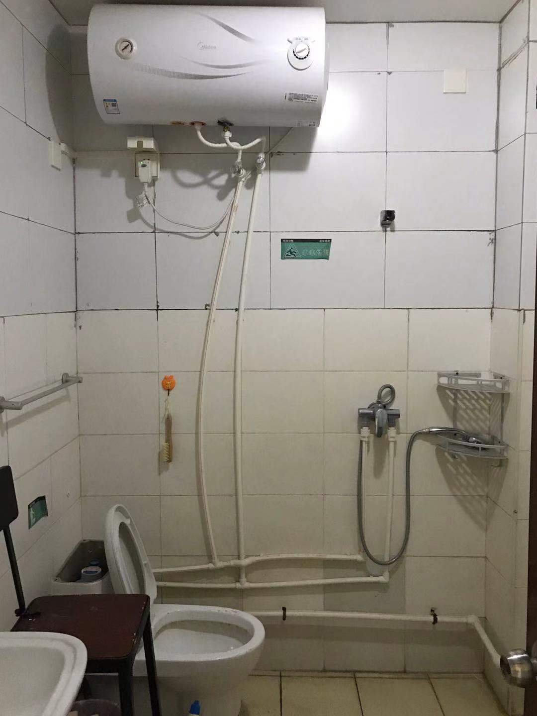天露园一区 随时看房·
