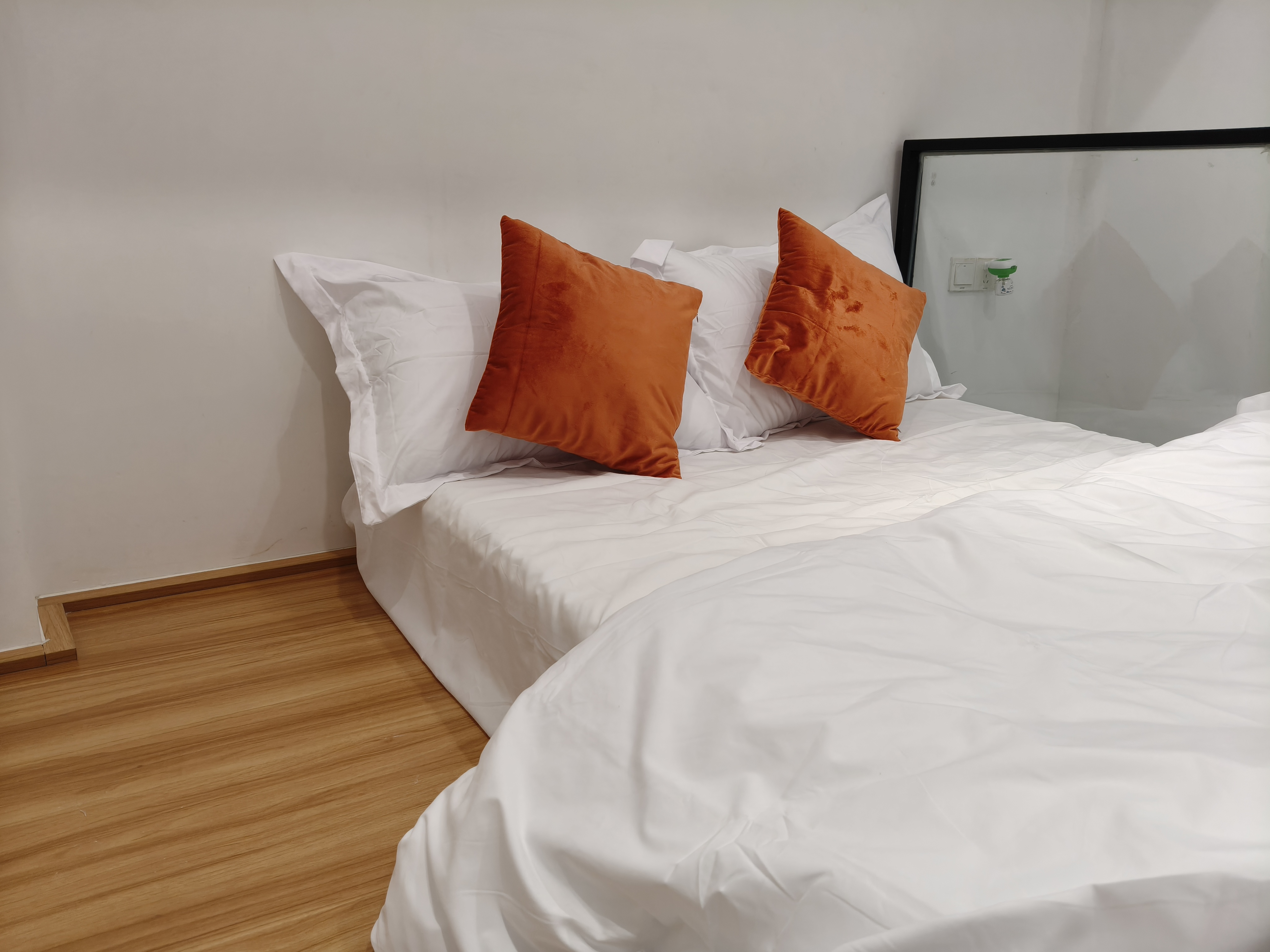 亭楼公寓 1居室 1980元/月