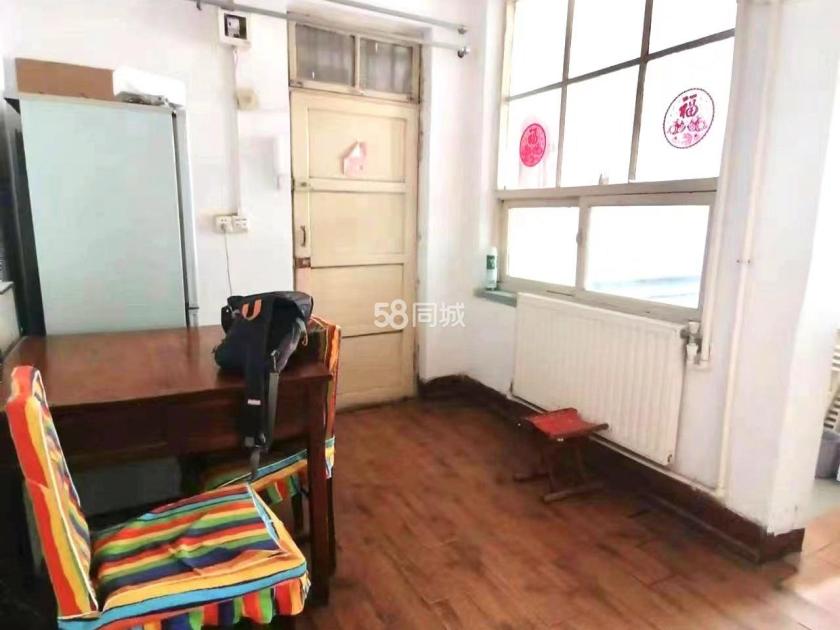 闫千户铁路宿舍 随时看房·