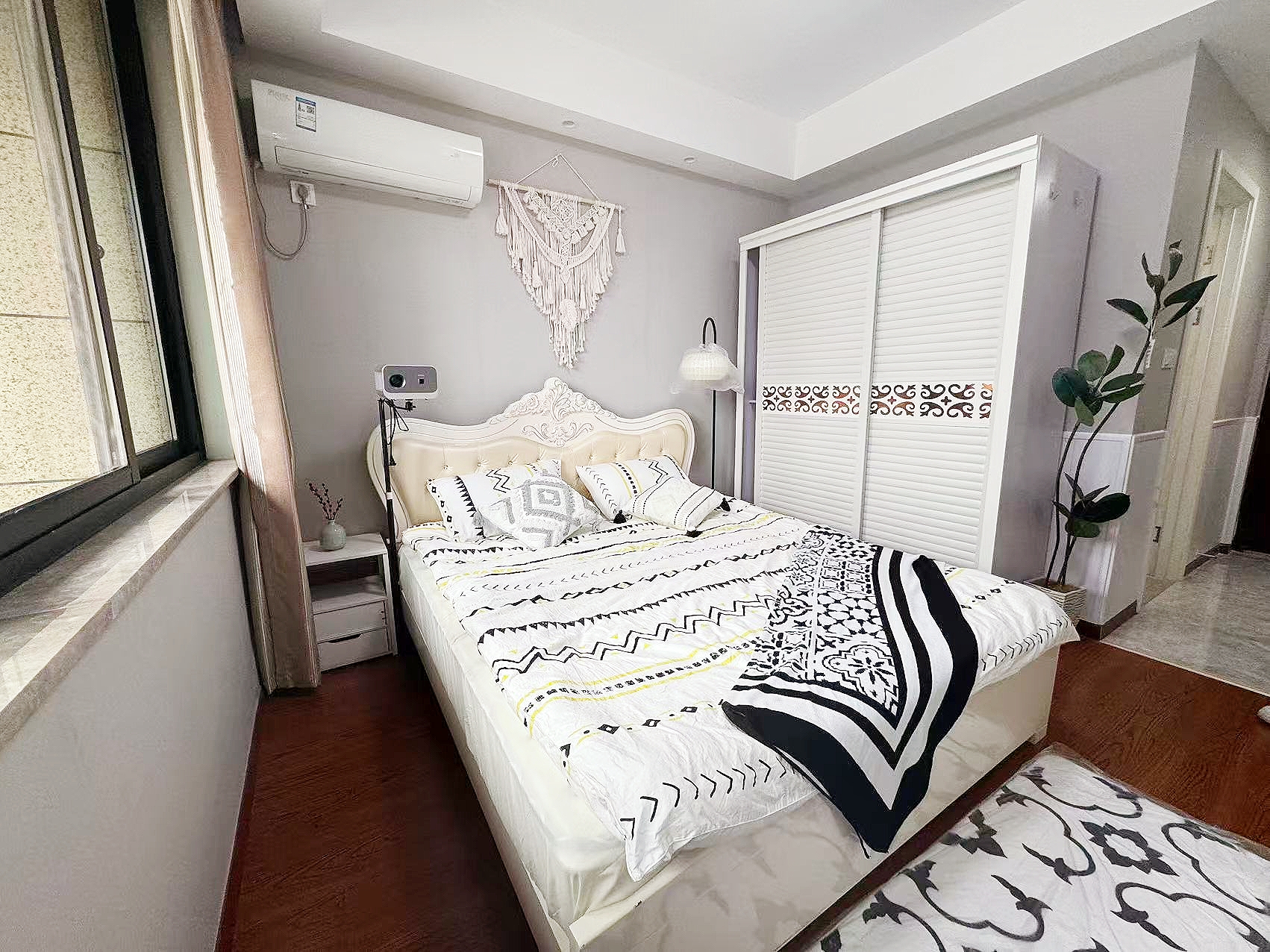 欢腾金座 随时看房·