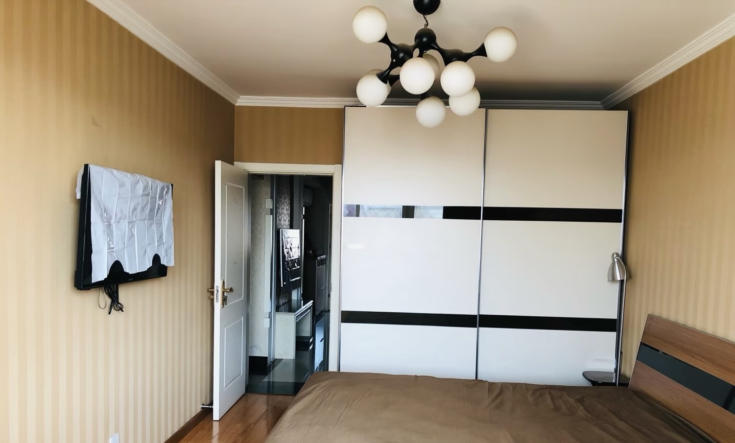 建欣苑三里 随时看房·