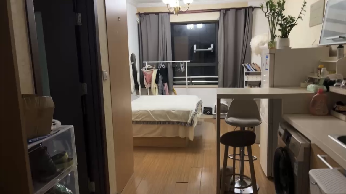 东亚上北鑫座 1居室 3900元/月
