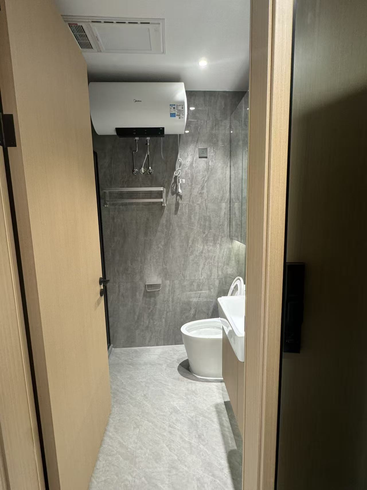 方亭路499弄 随时看房·