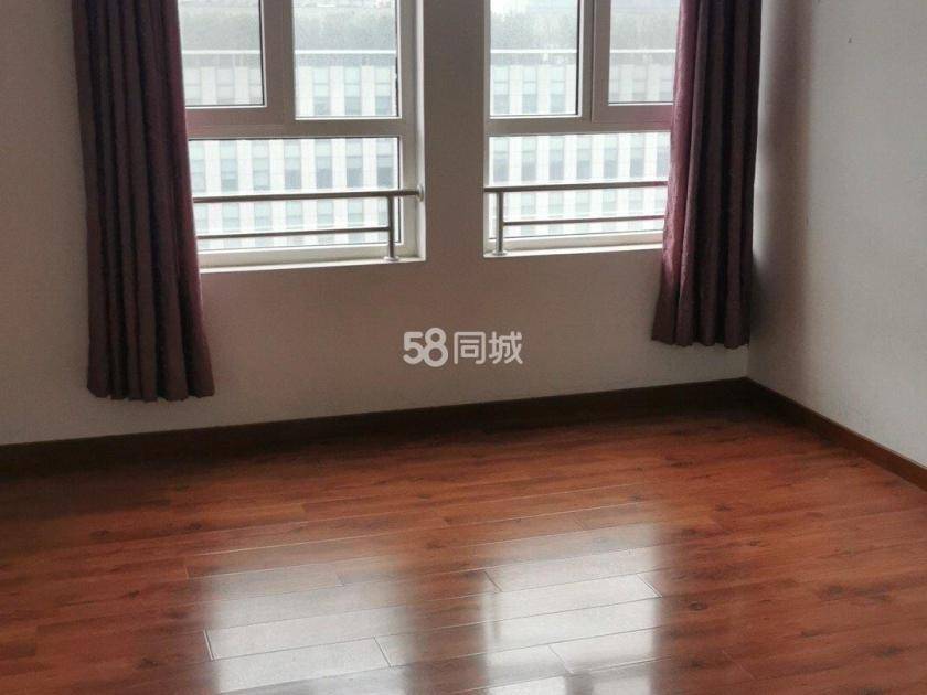 逸城山色 随时看房·