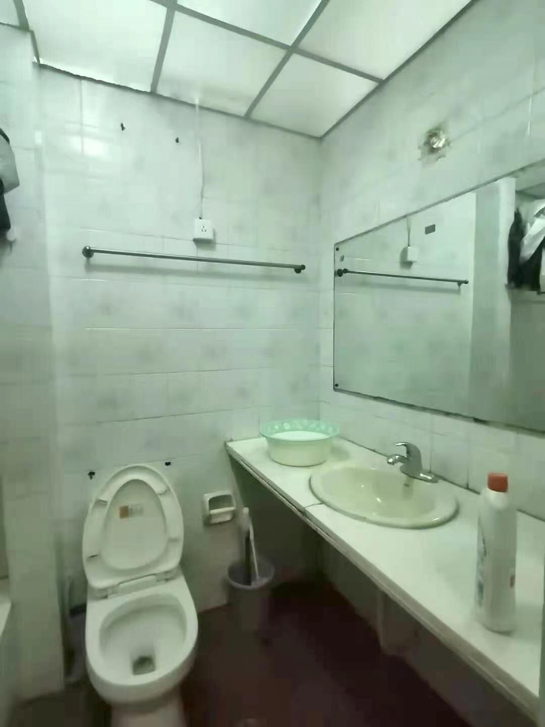 平保小区 随时看房·