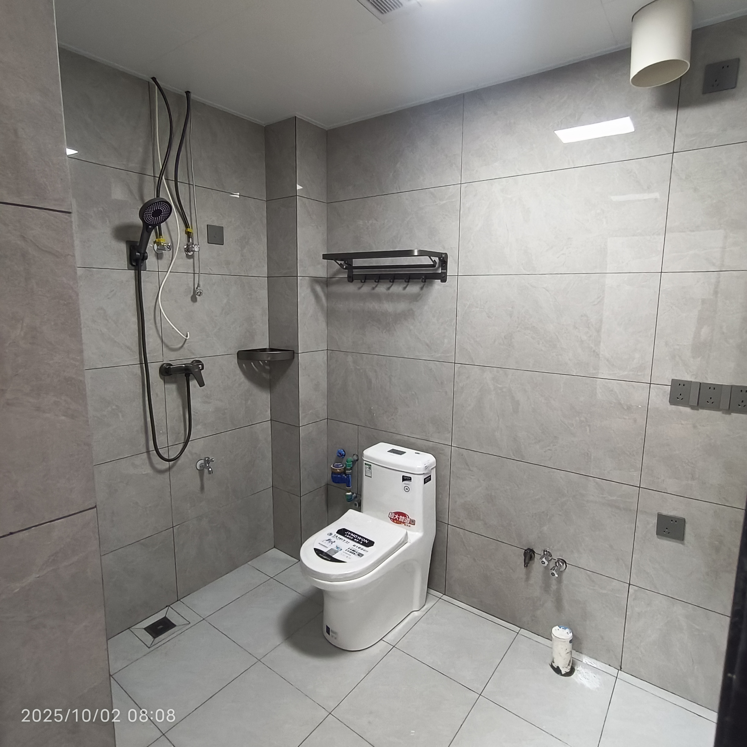 南里村 随时看房·