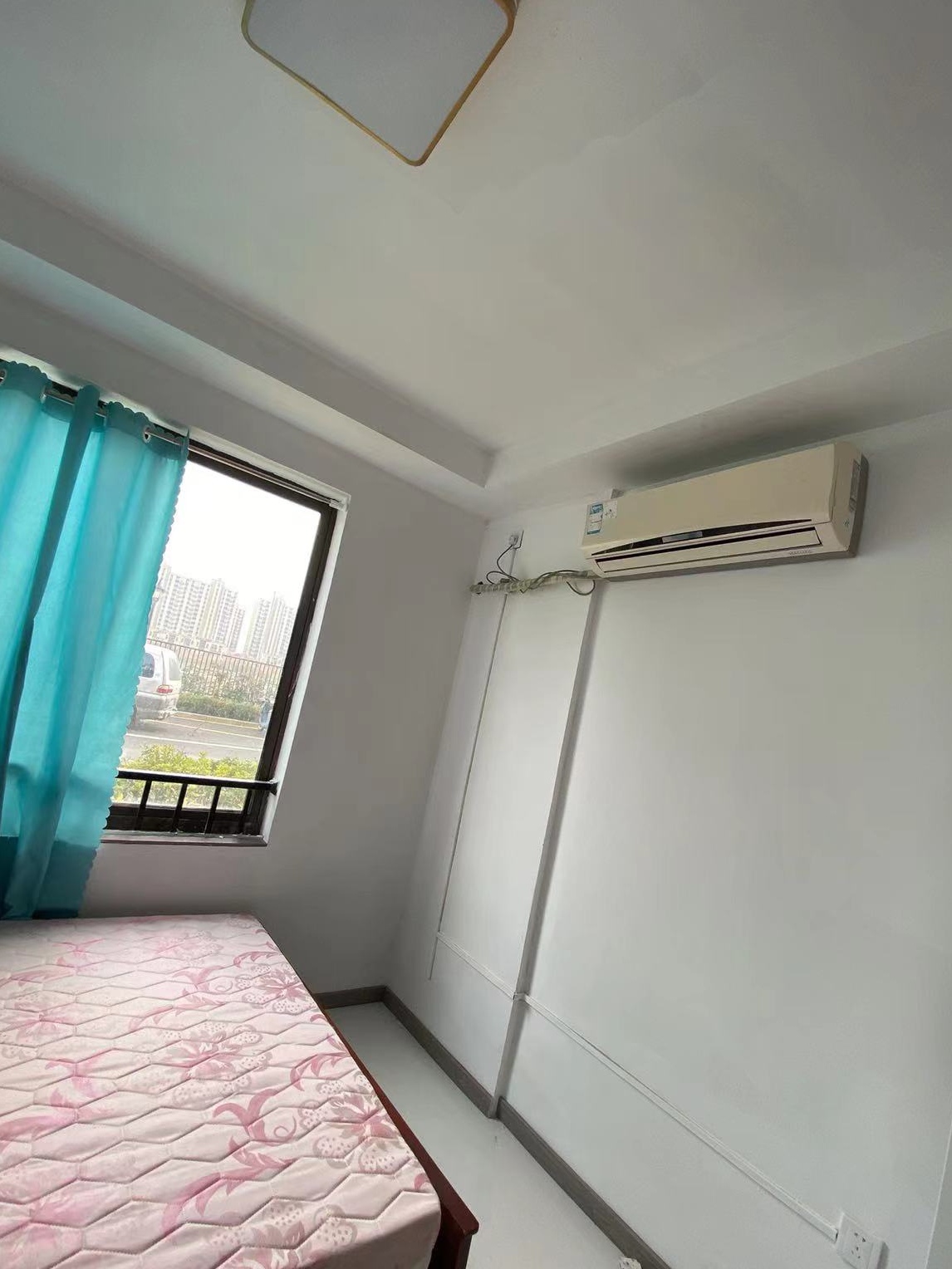 辰禾西苑 4居室 580元/月