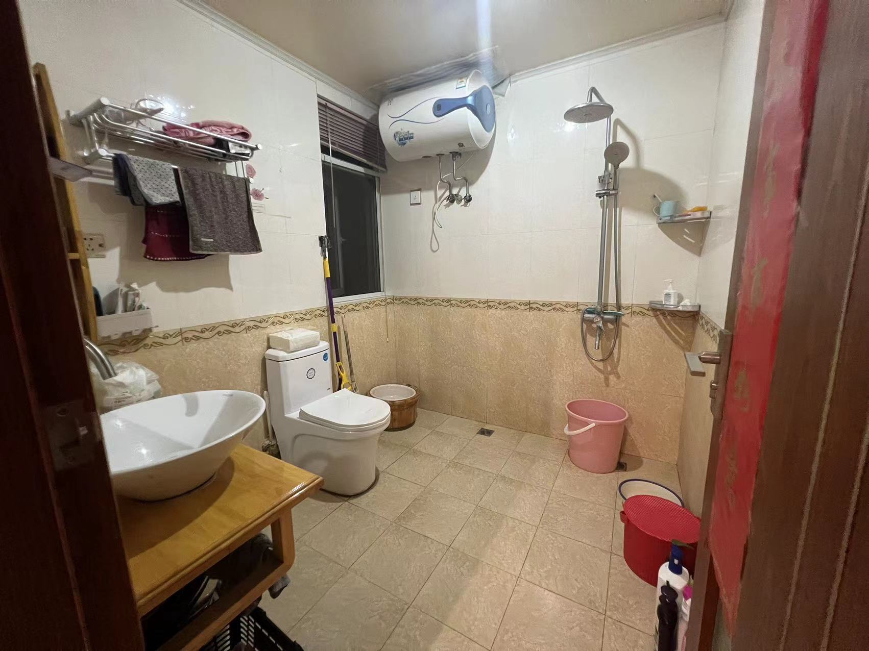 赞成湖畔居 随时看房·
