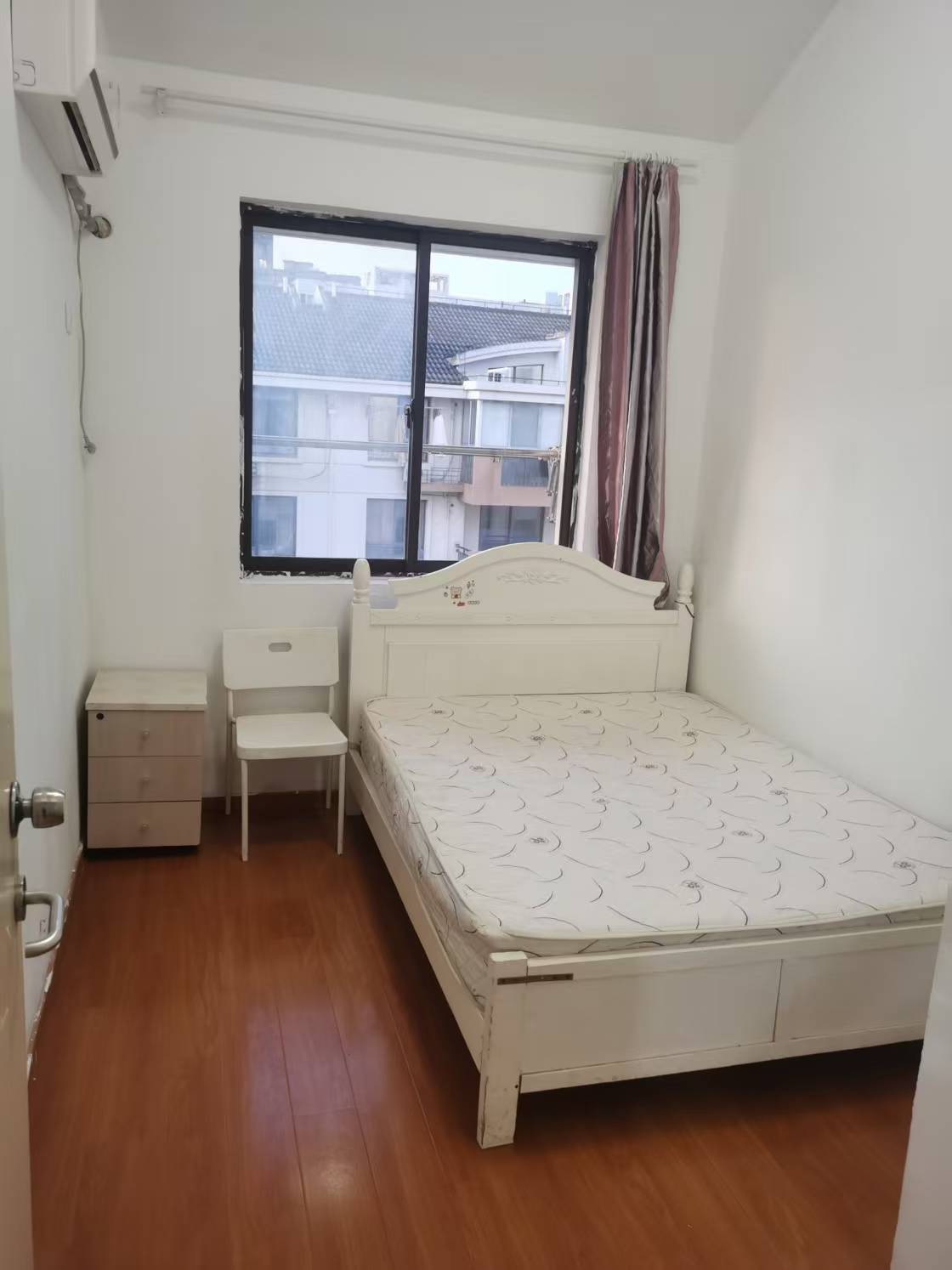 城杰苑 3居室 4100元/月