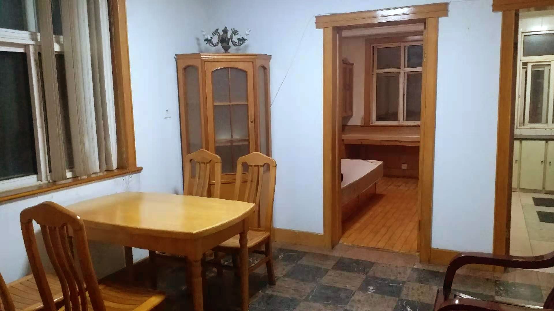 四机七区 随时看房·