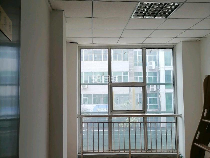 时代总部基地 随时看房·