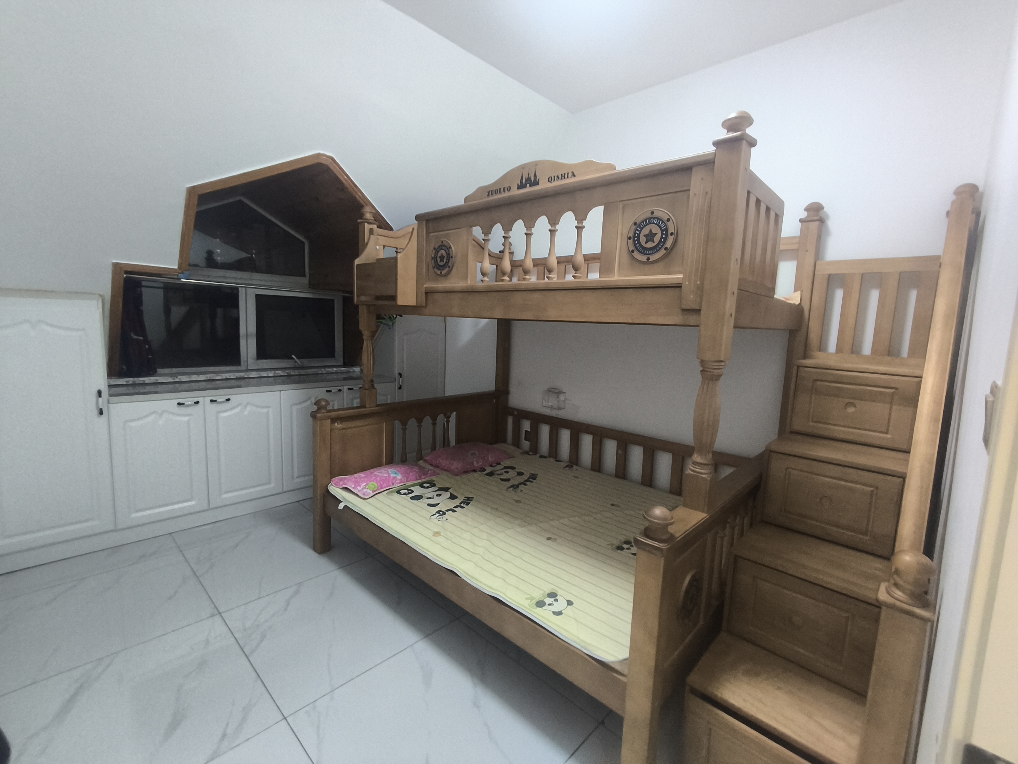 欧美亚世界阳光小区 随时看房·