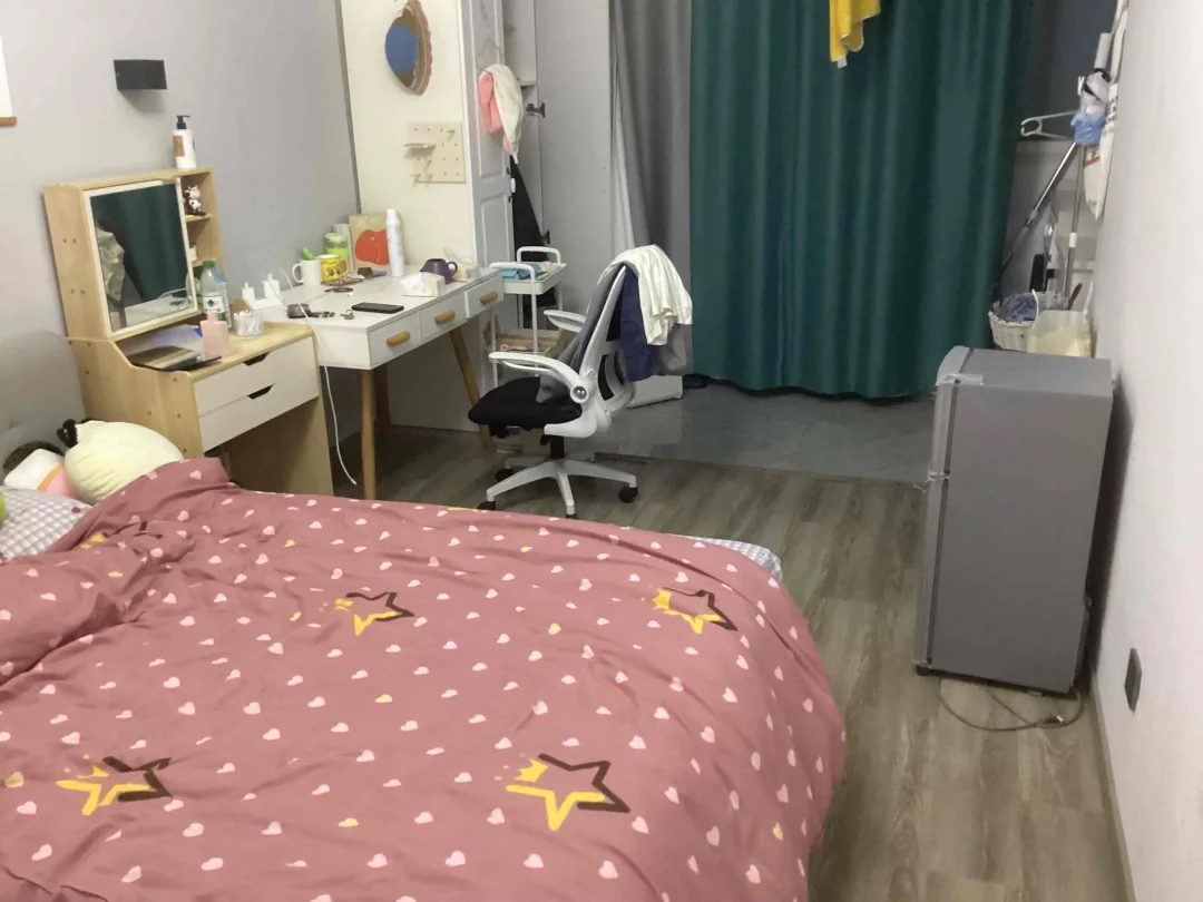 仙居雅苑 5居室 1400元/月