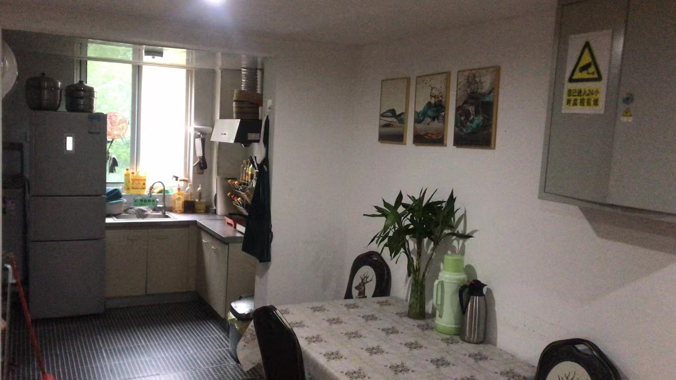 弘阳爱上花园 3居室 850元/月