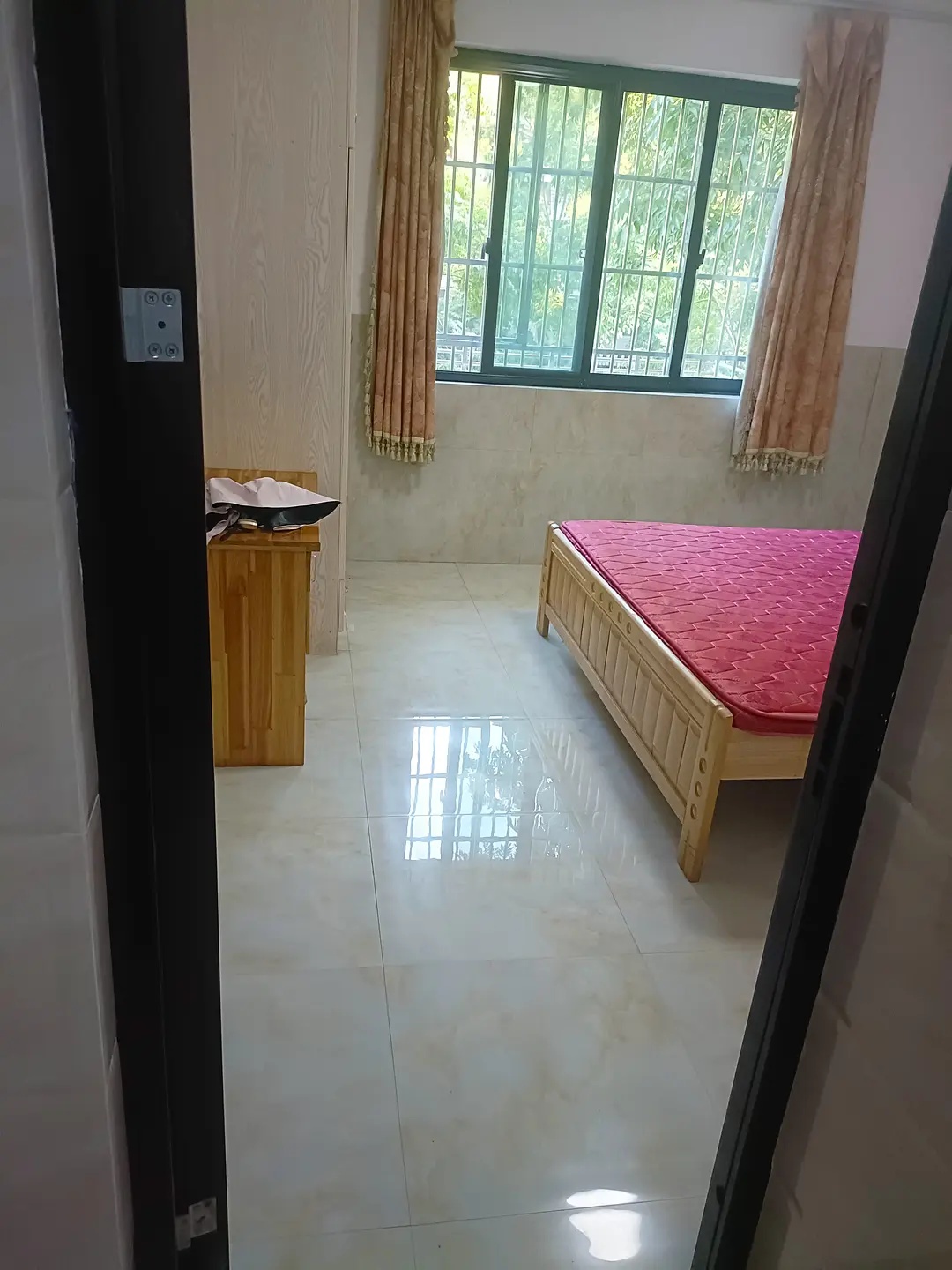 西溪花园蒹葭苑 随时看房·