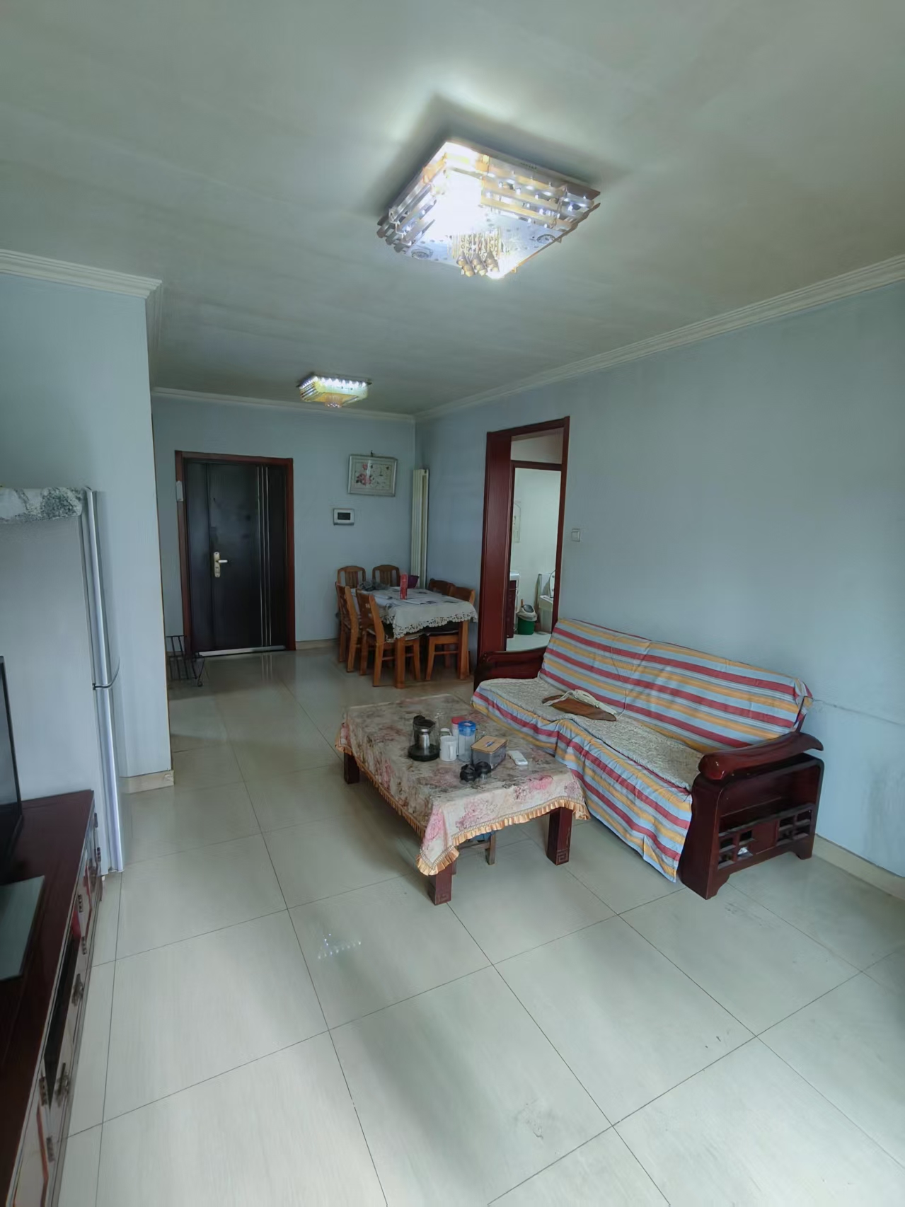 八家嘉园 1居室 7000元/月