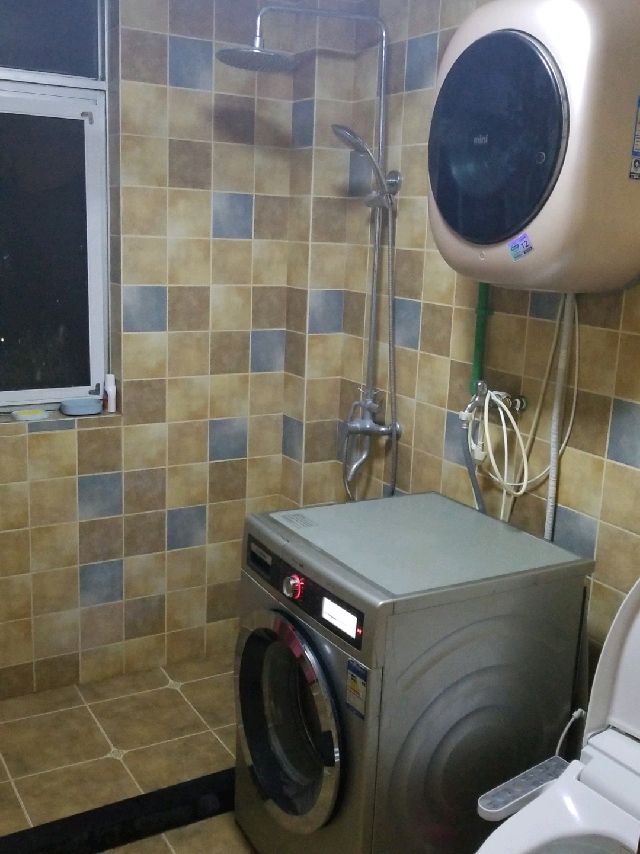 东城花苑一村 随时看房·