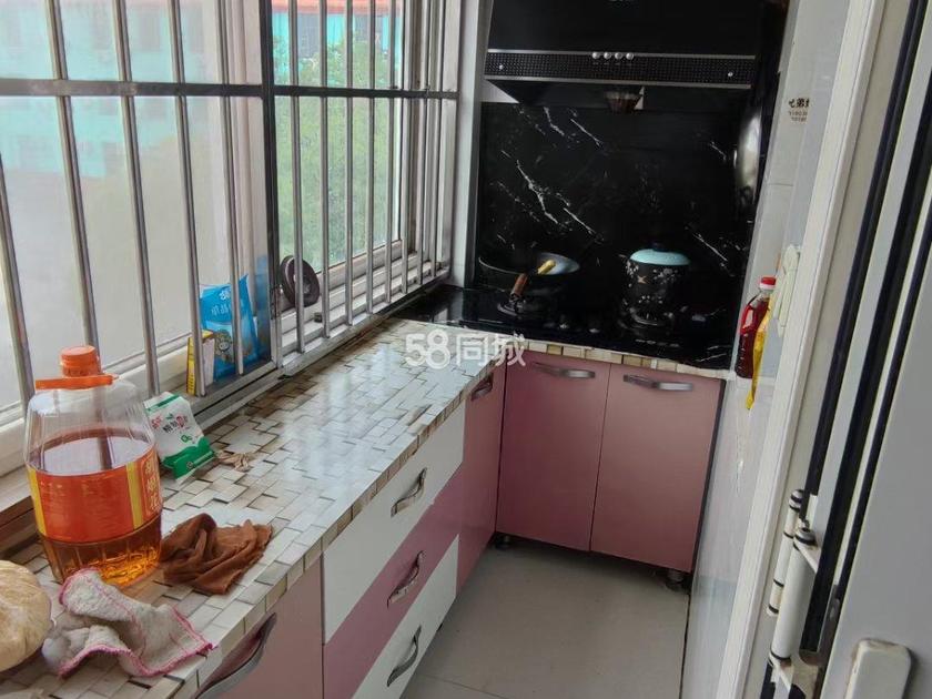 凤凰小区 随时看房·