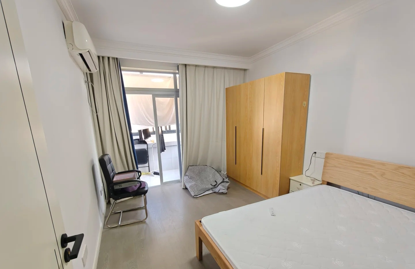 航华一村 2居室 4500元/月