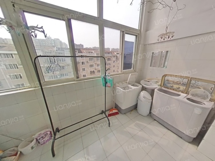 万盛园小区 随时看房·