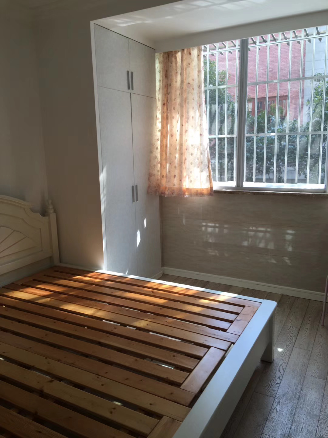 建德路1号 2居室 7400元/月