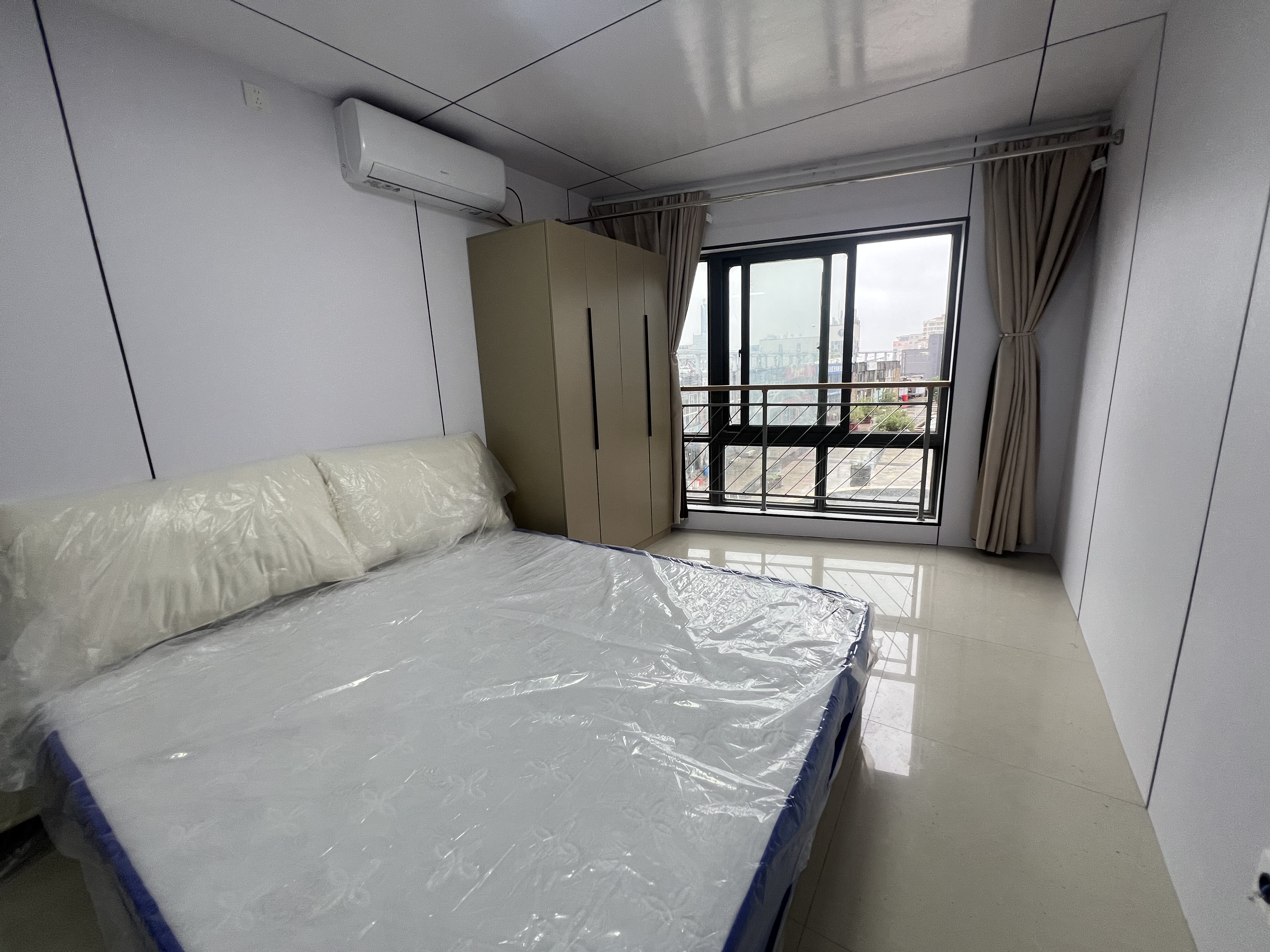 财富广场 随时看房·