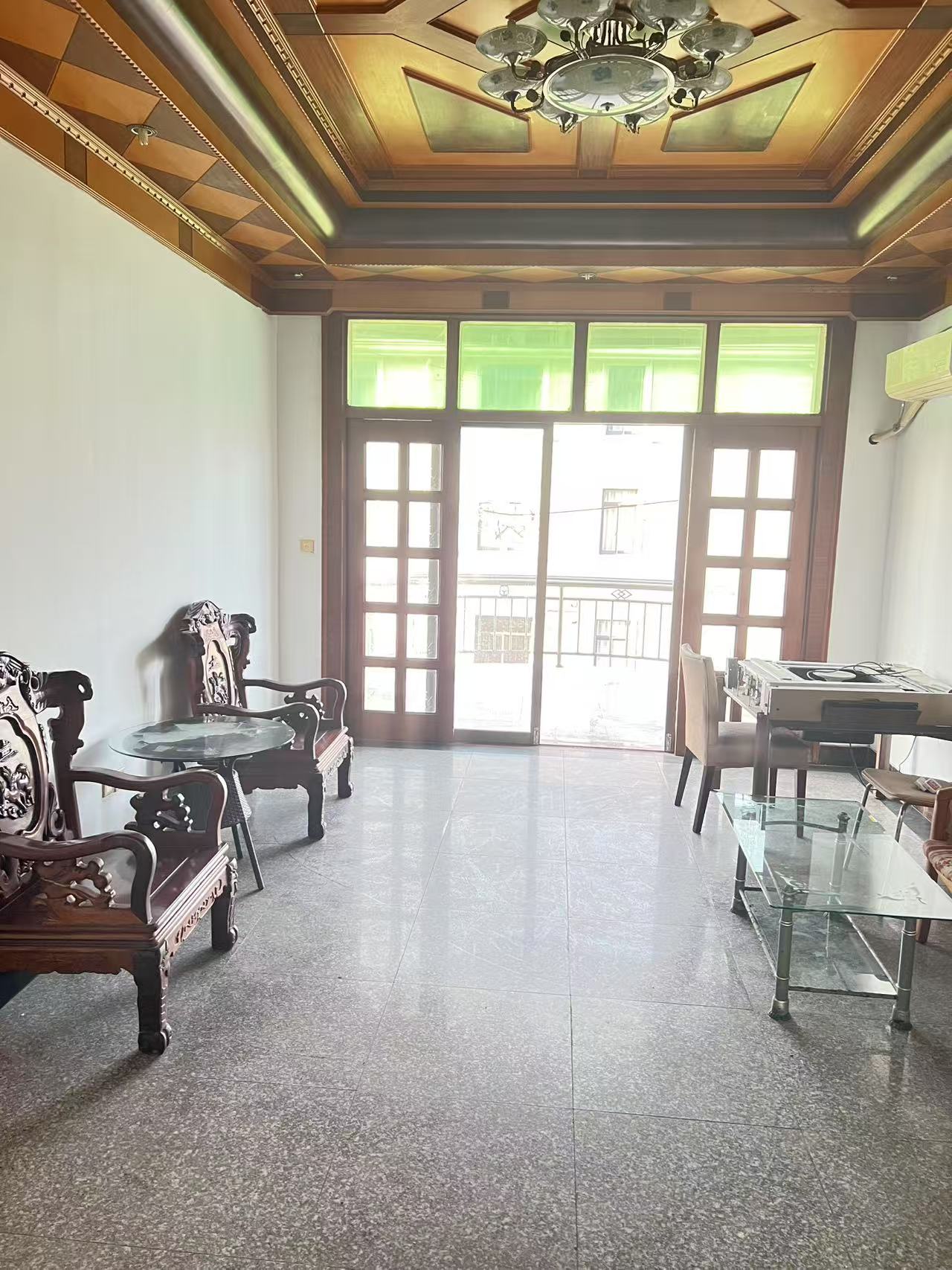 宣桥宣治村 273 号 随时看房·