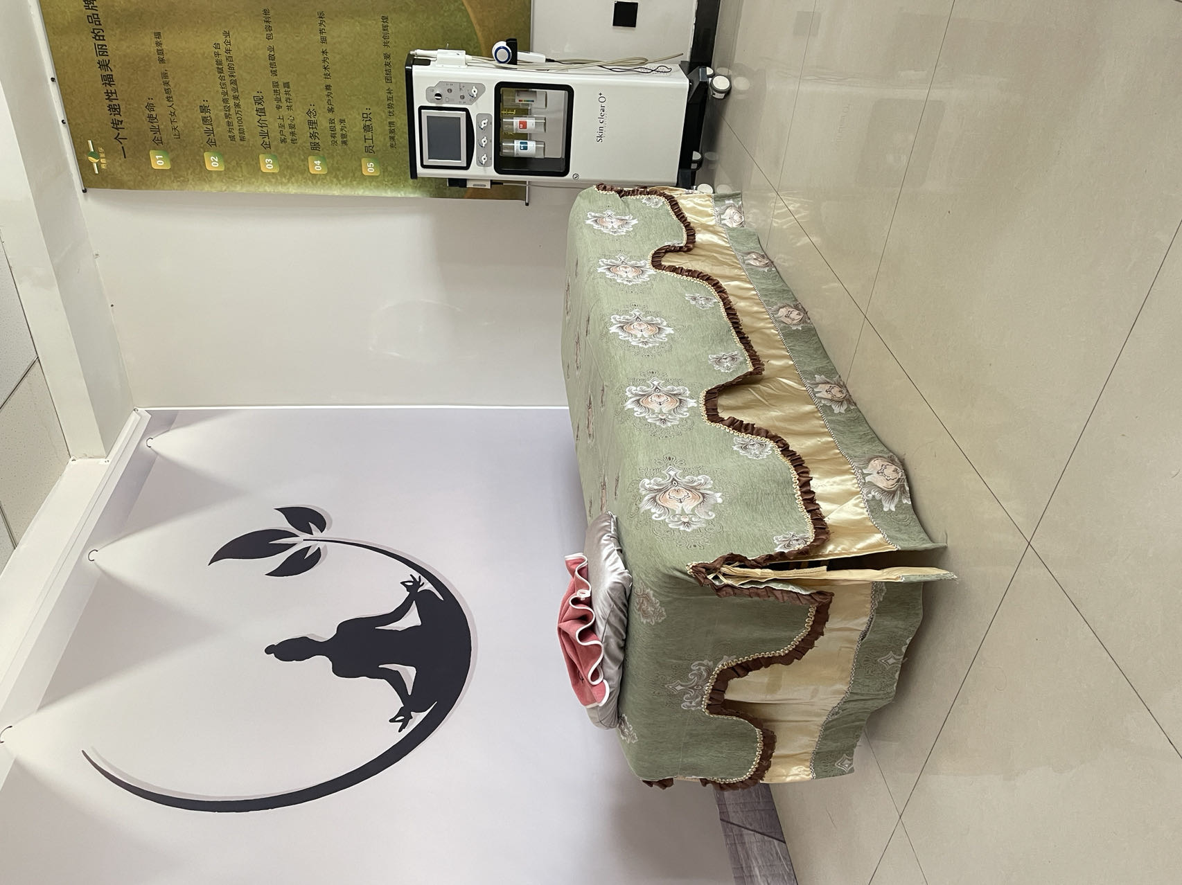 朗廷大厦 1居室 7300元/月