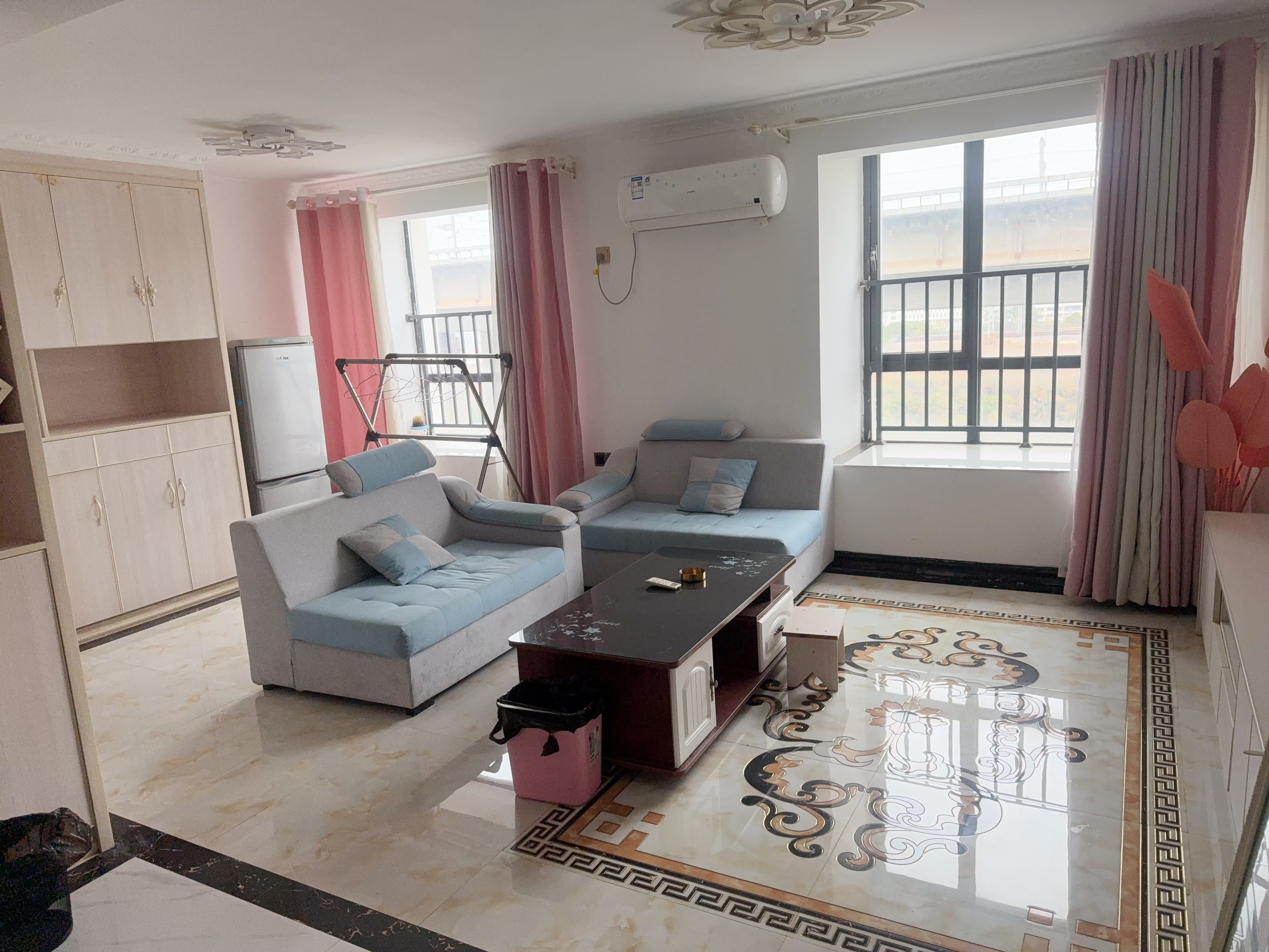 绿创中心 3居室 1508元/月