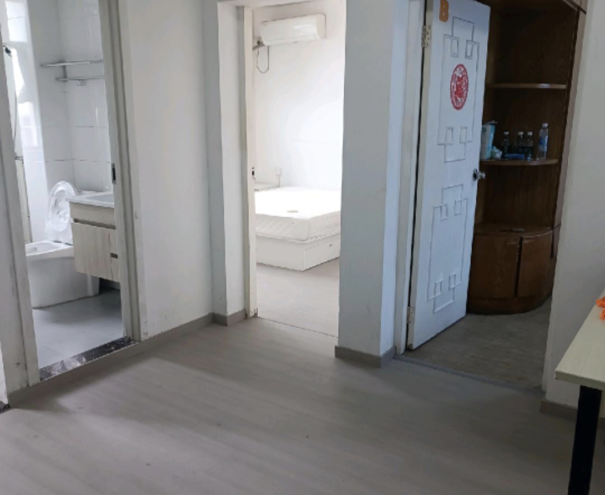 川沙南市街 2居室 2800元/月