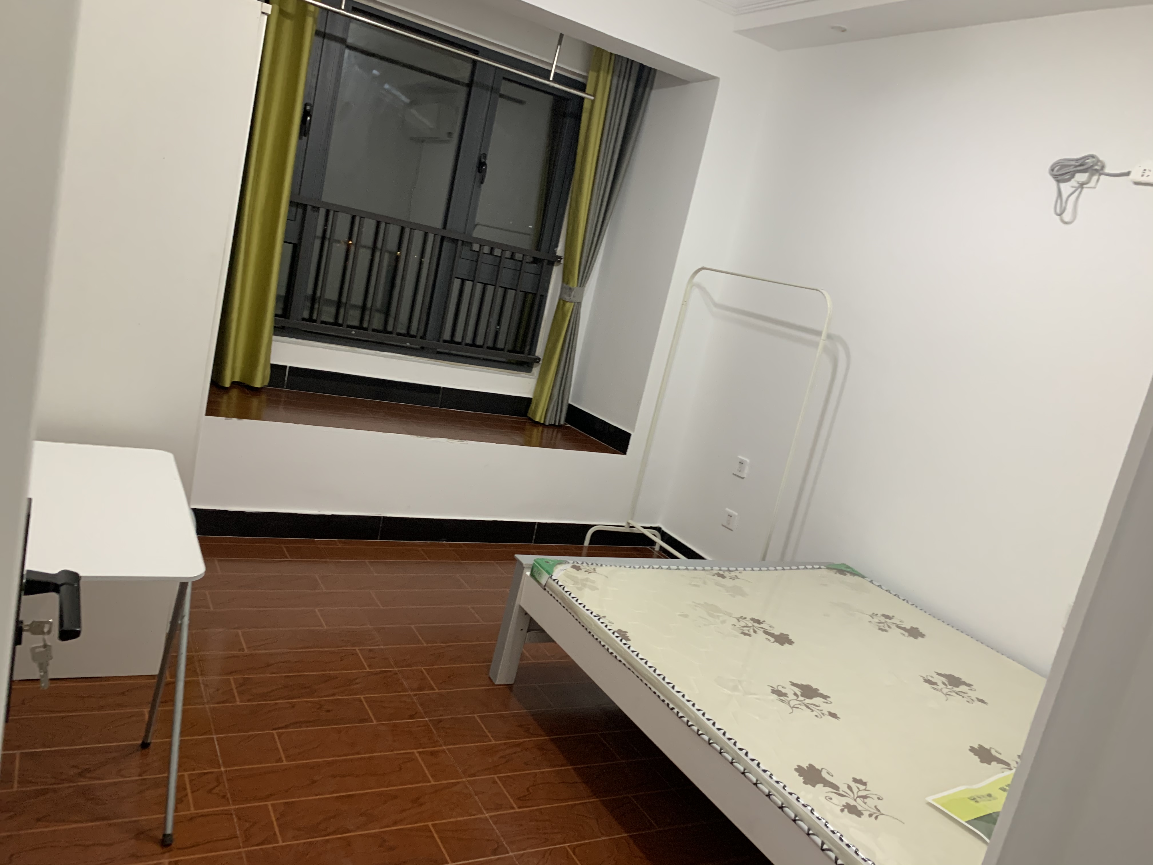 白洋港城 4居室 5000元/月