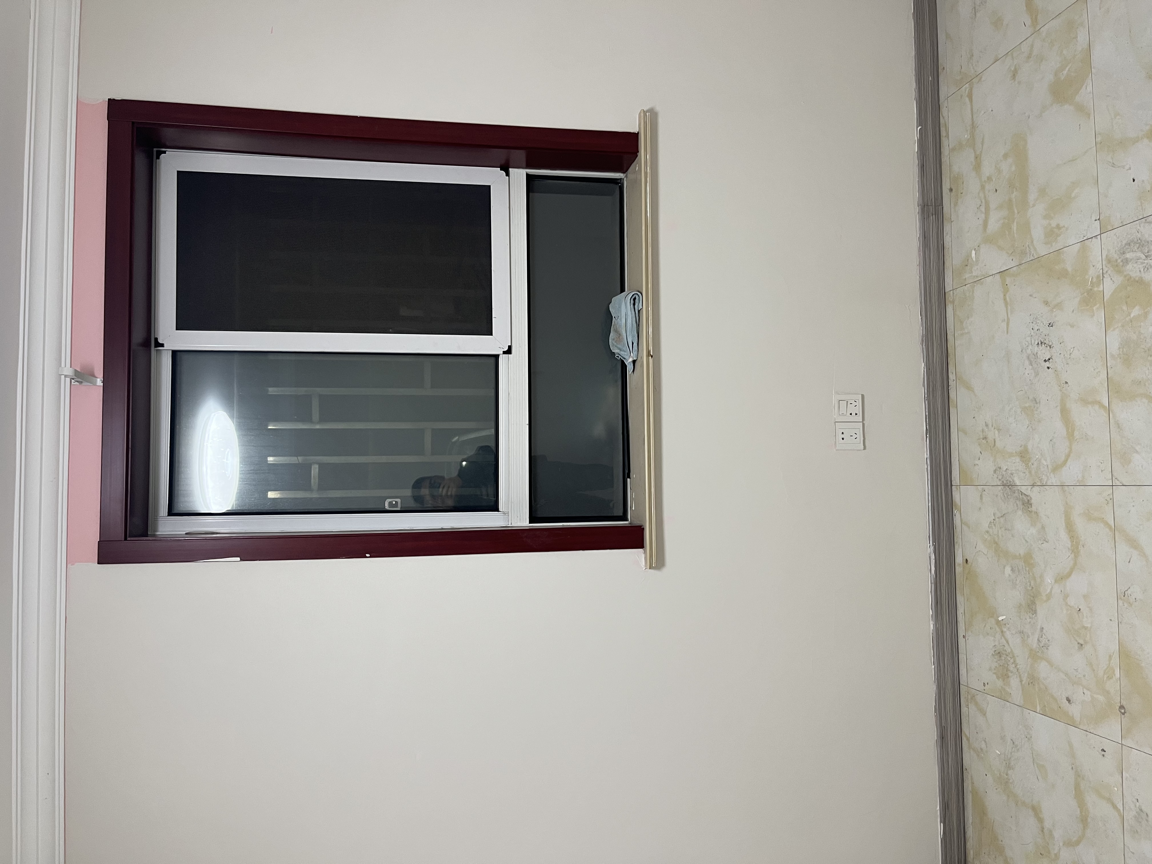 华浜新村，底楼带天井 随时看房·