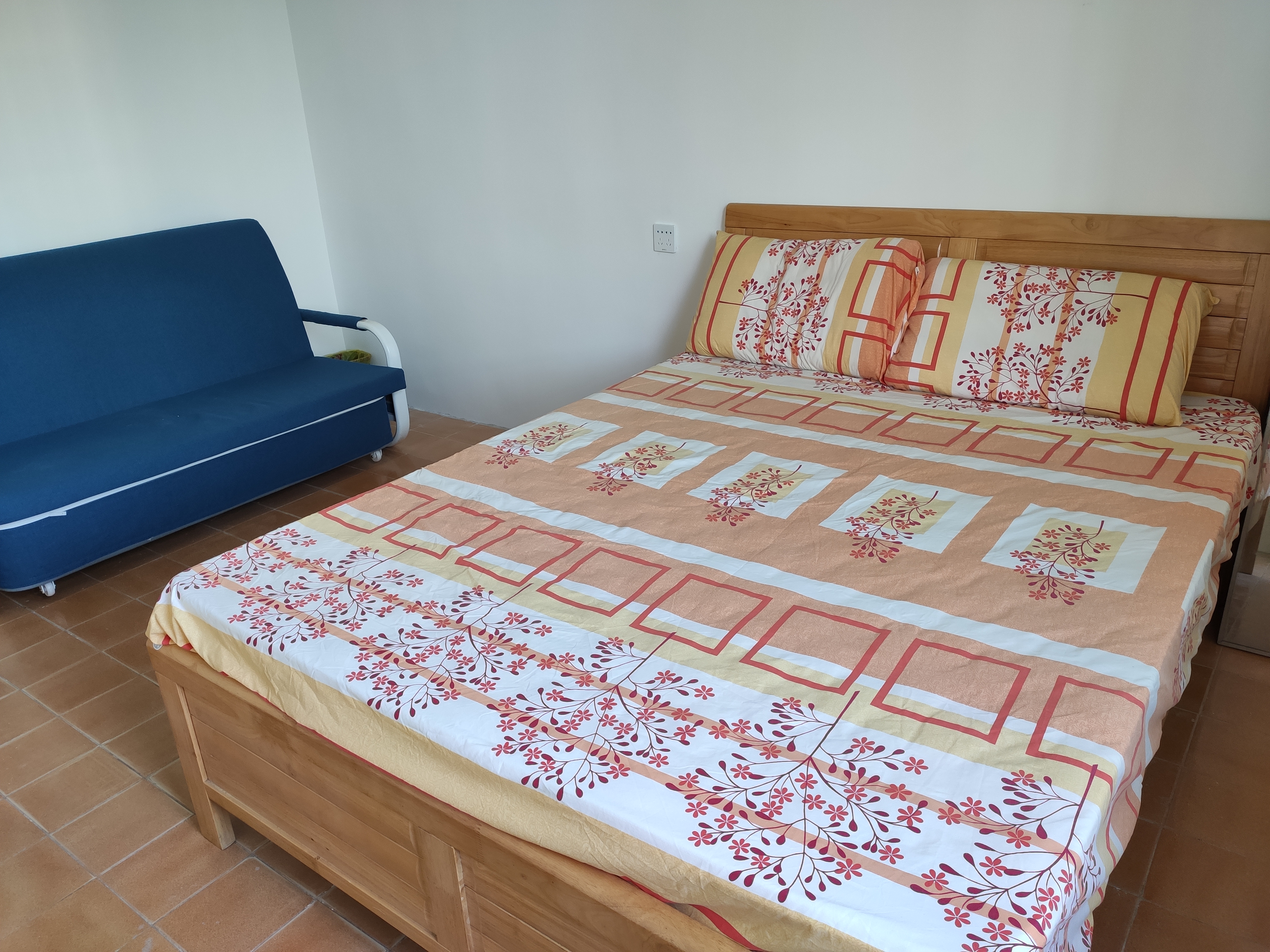 山河东街教工宿舍 随时看房·