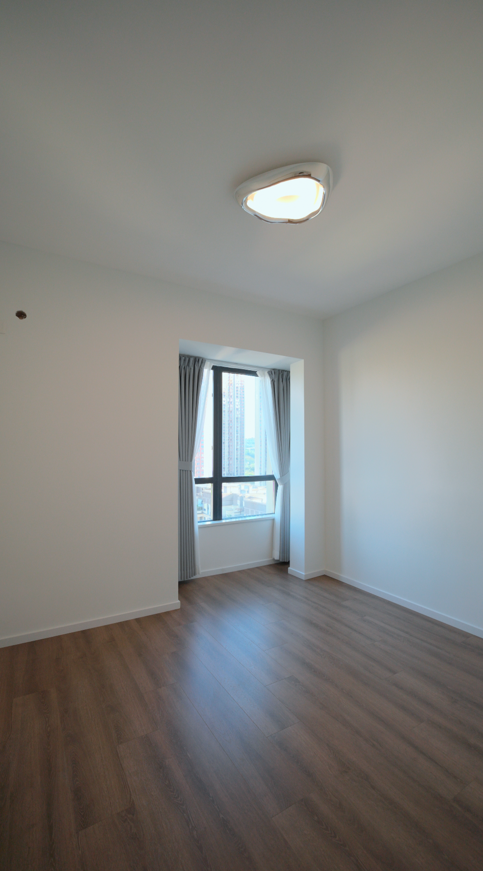 盛唐叠彩山二期 随时看房·