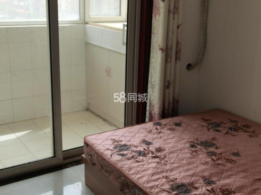 西市场 3居室 2700元/月