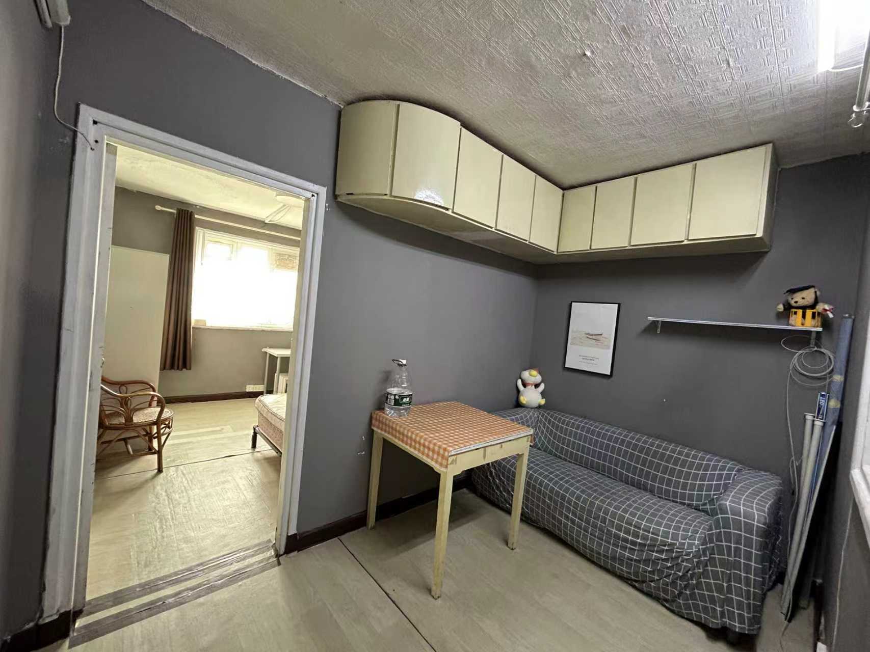 招远小区 1居室 4300元/月