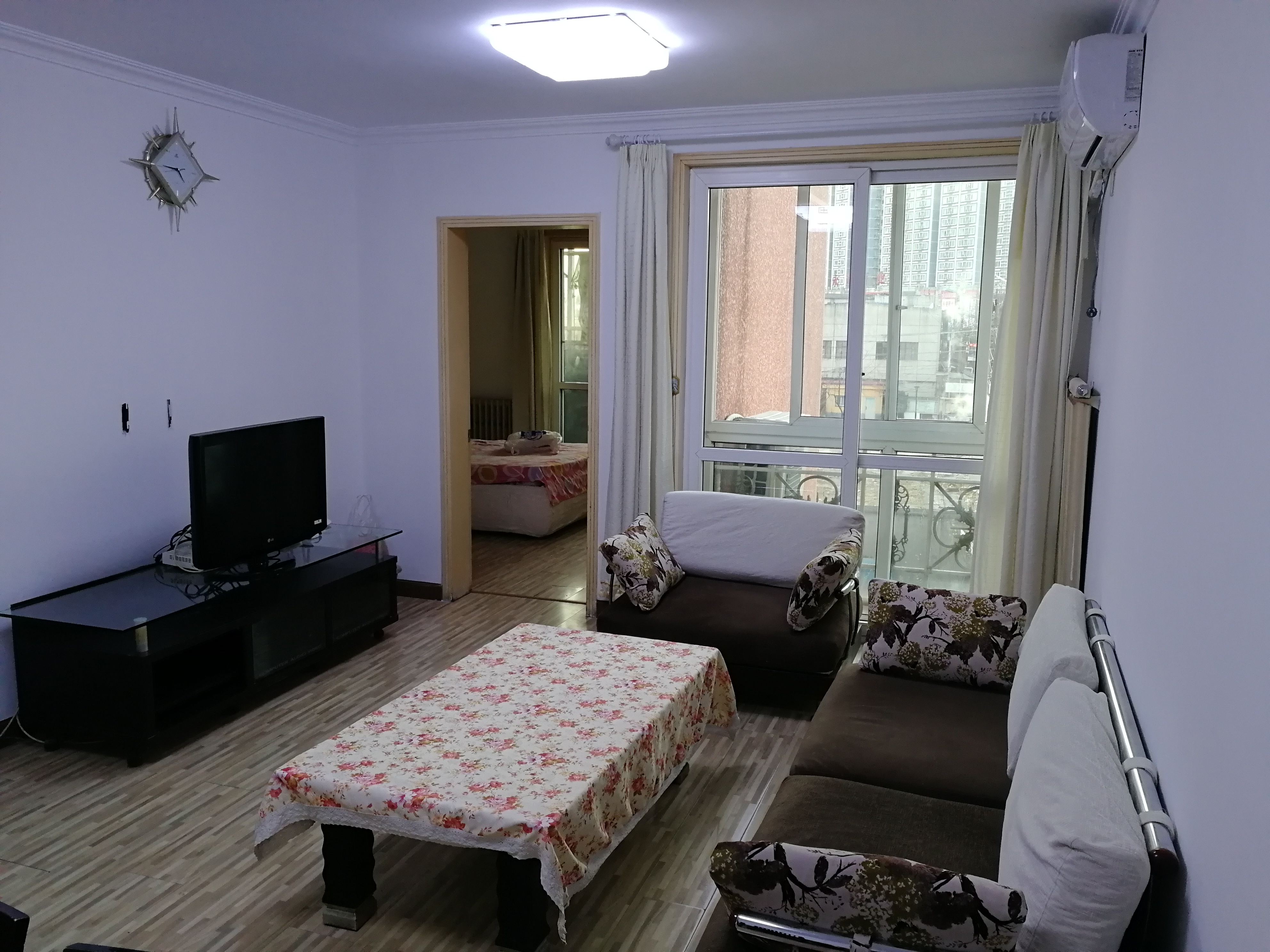 沁春家园 随时看房·