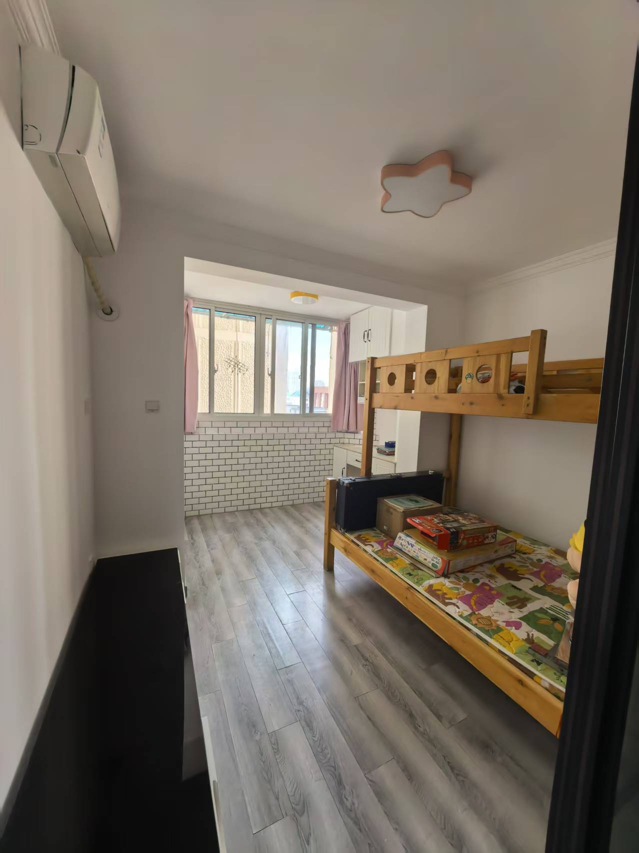 东欣小区 2居室 7500元/月