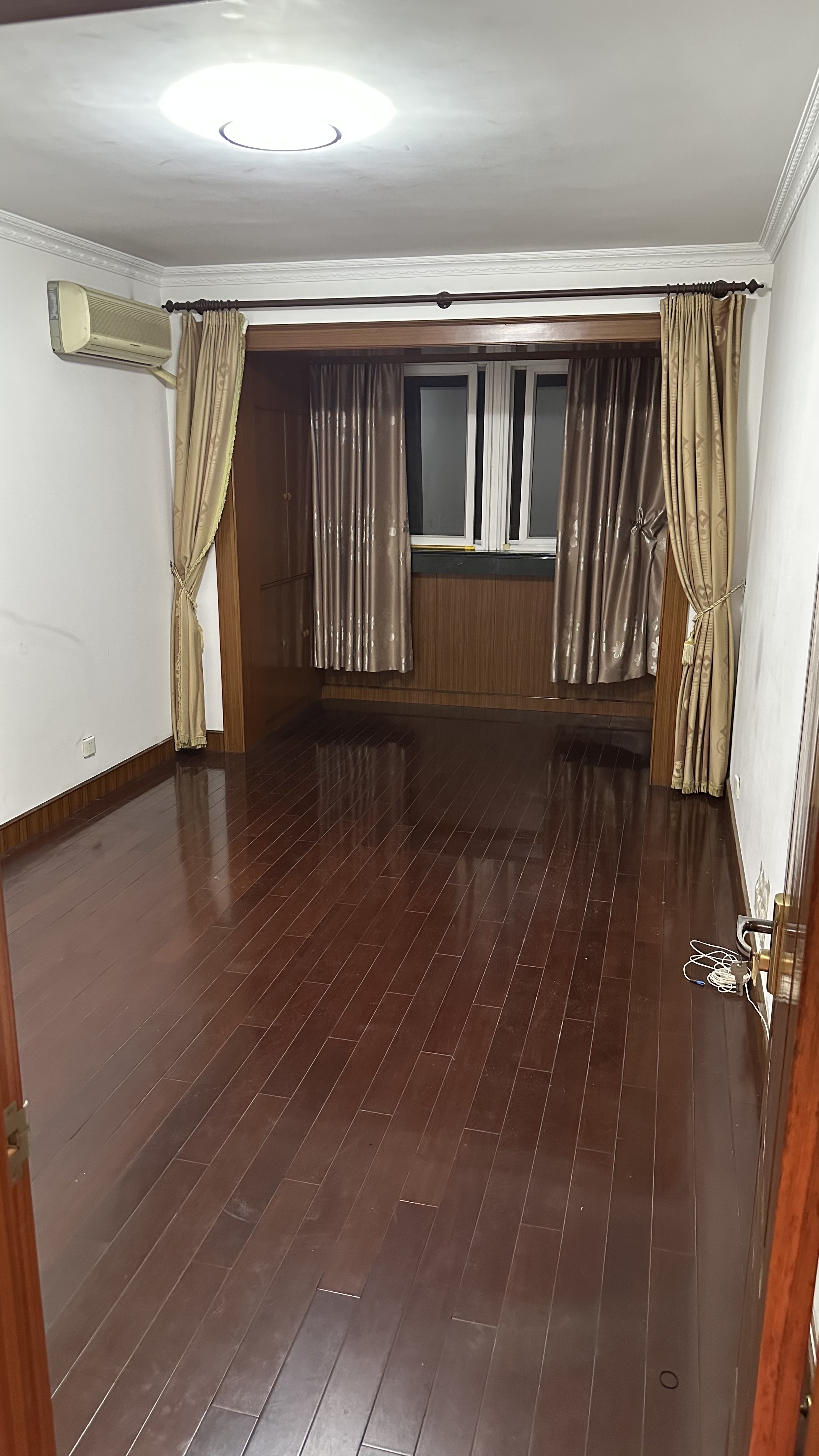 上环公寓 随时看房·