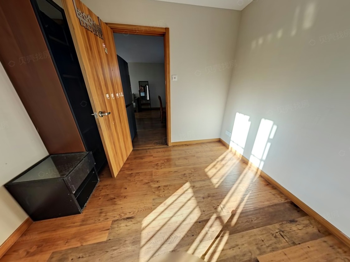 潘道庙 随时看房·