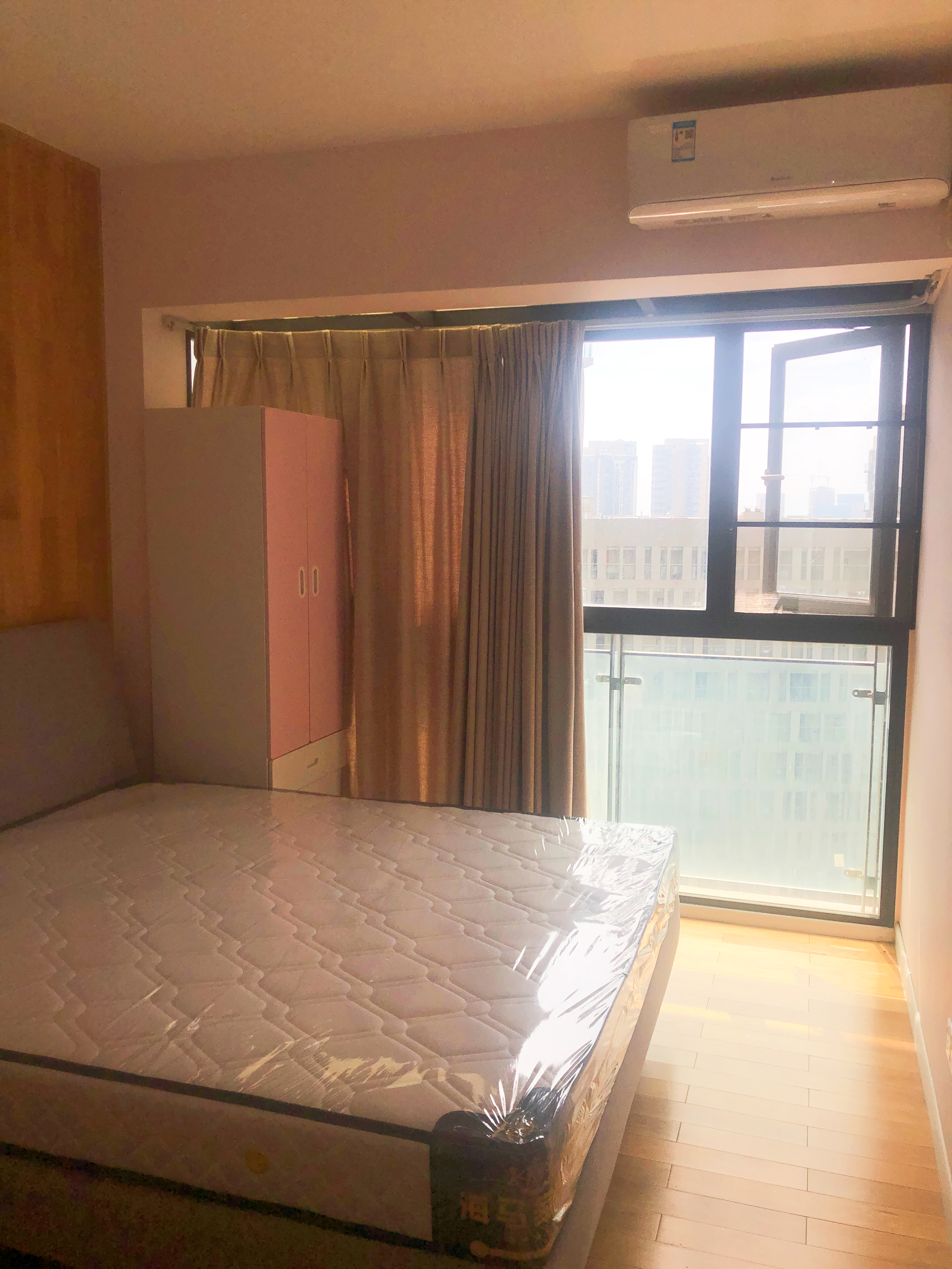 山海津 2居室 6400元/月