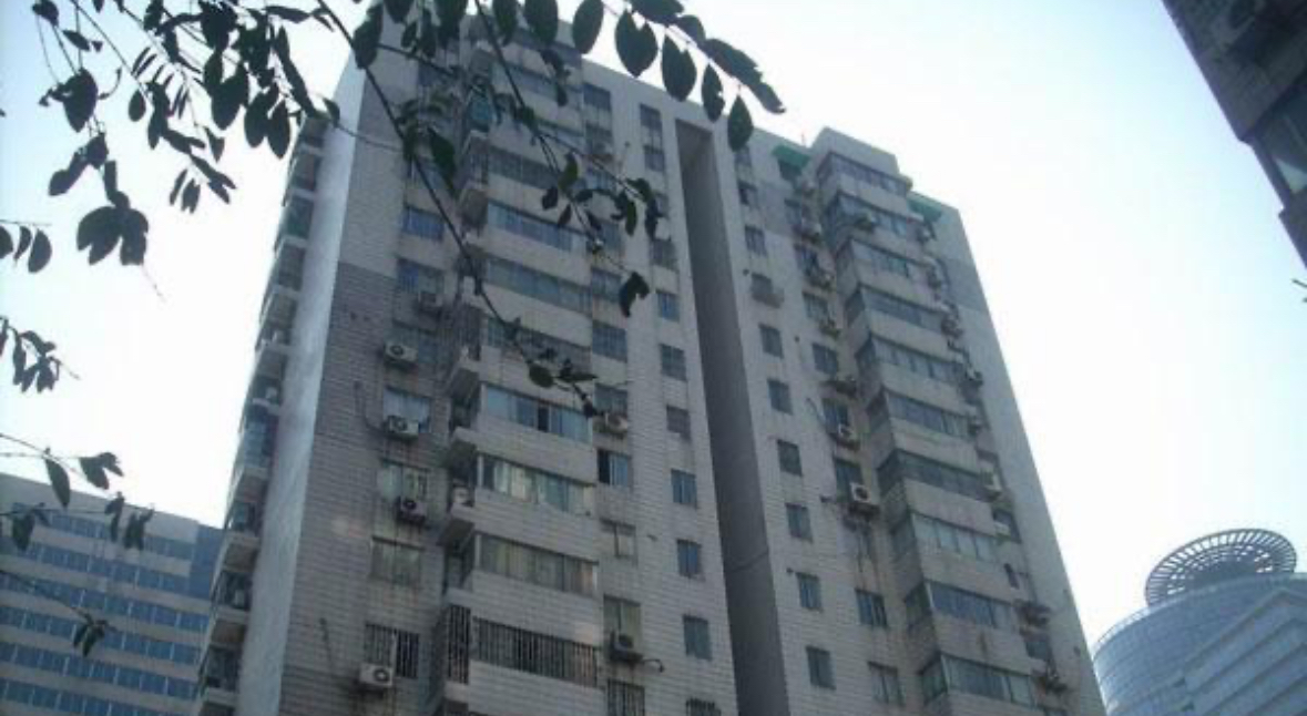 青春坊小区 随时看房·