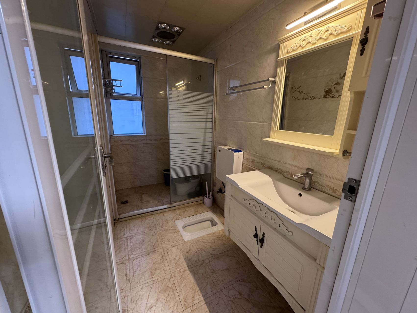 首创鸿恩 随时看房·